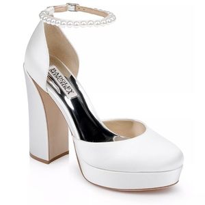 Badgley Mischka White Satin platform heels